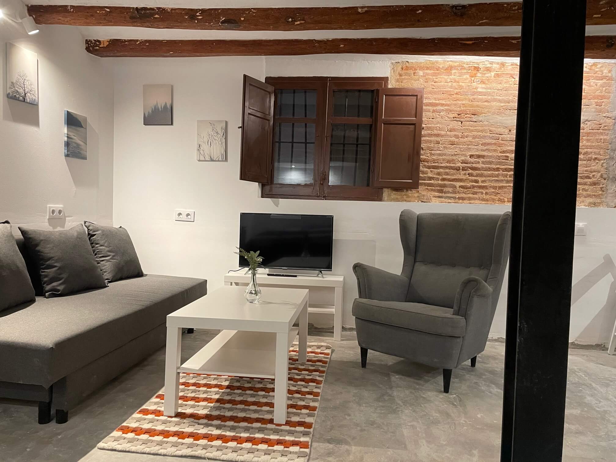 Apartments and private rooms in Barcelona